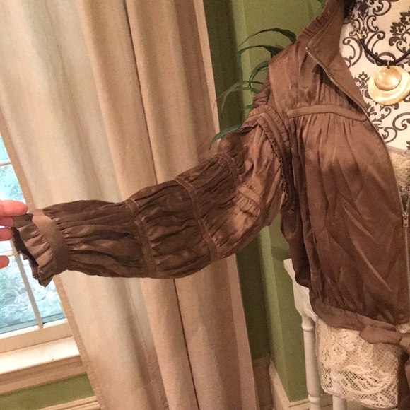 Satin rouched jacket - Picture 2 of 6